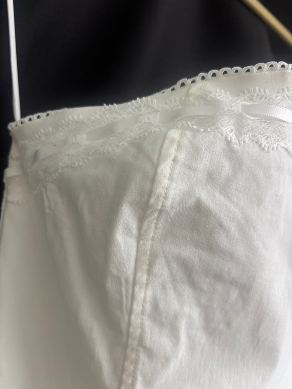 NWT Blashe White Strapless Mini-Dress w/Scallop Trim, Size Medium - Picture 5 of 13
